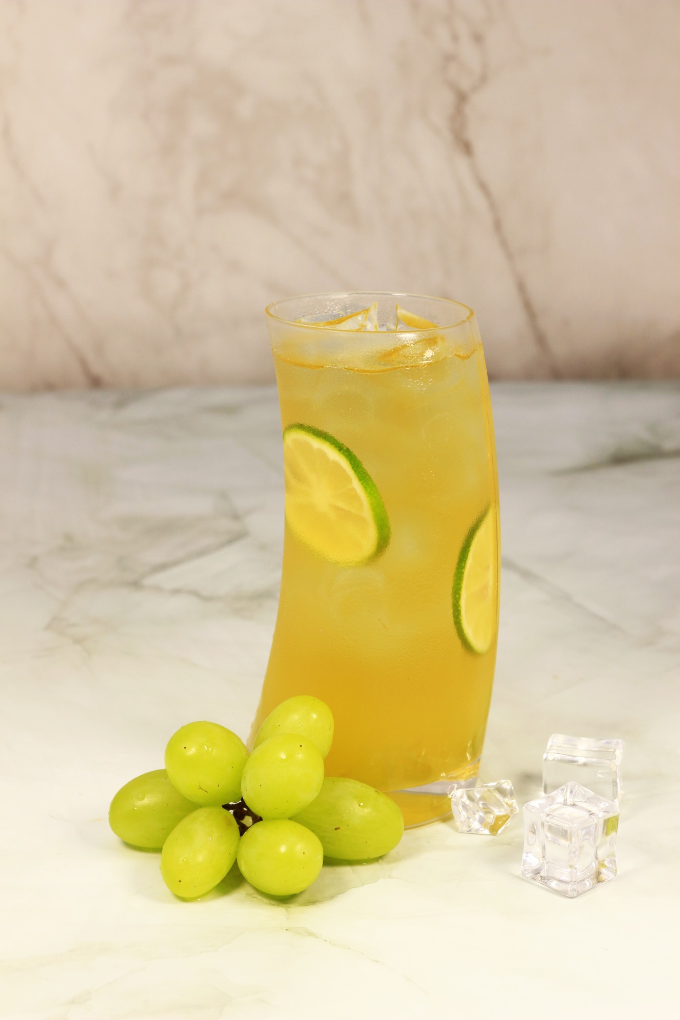 青葡萄檸檬果茶