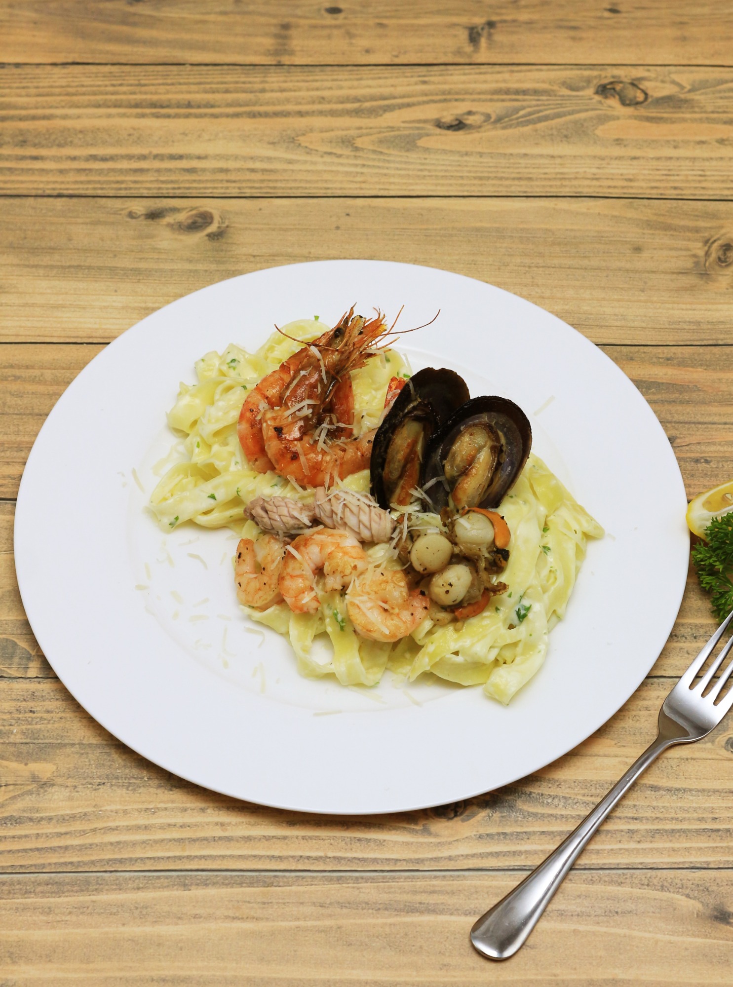 法式奶油海鮮寬面